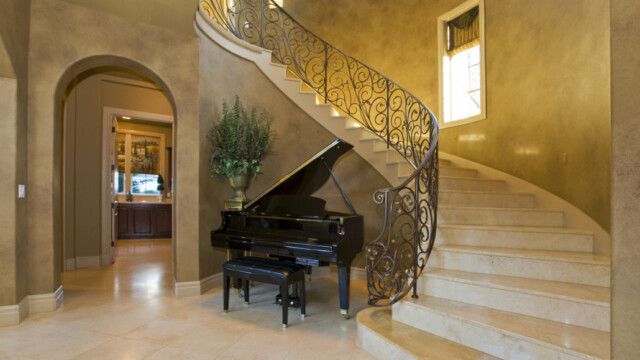 Wood & Tile Flooring